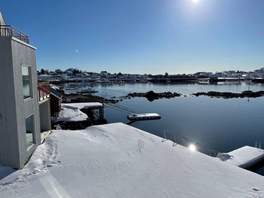 #Lofoten Leilighet Ved Sjoen Ballstad Exterior foto