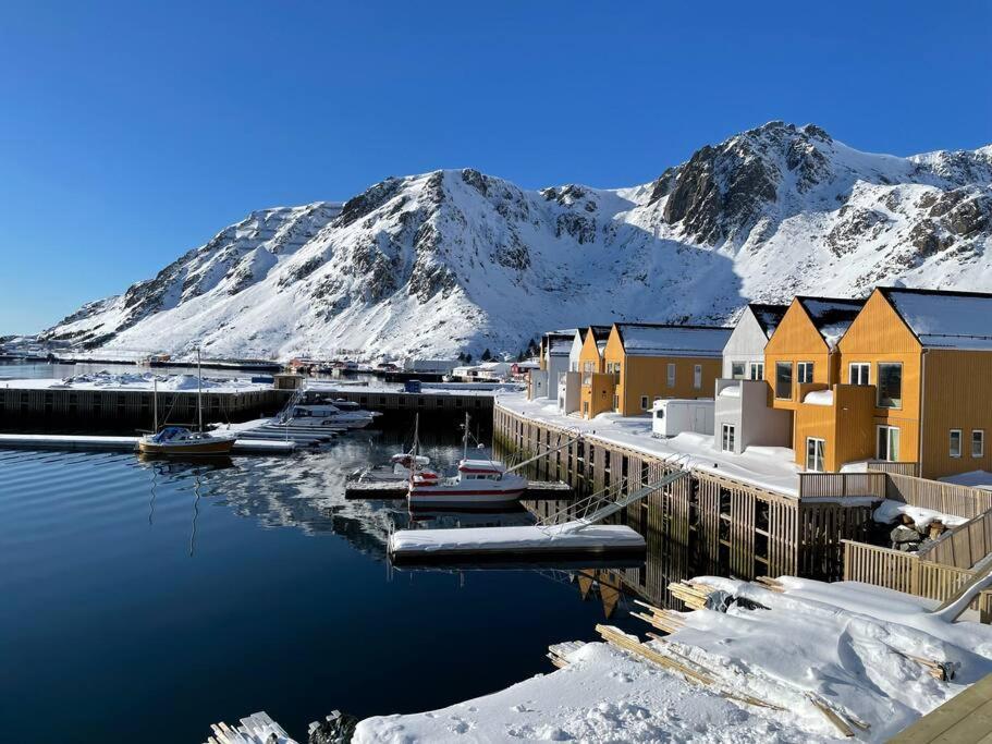 #Lofoten Leilighet Ved Sjoen Ballstad Exterior foto
