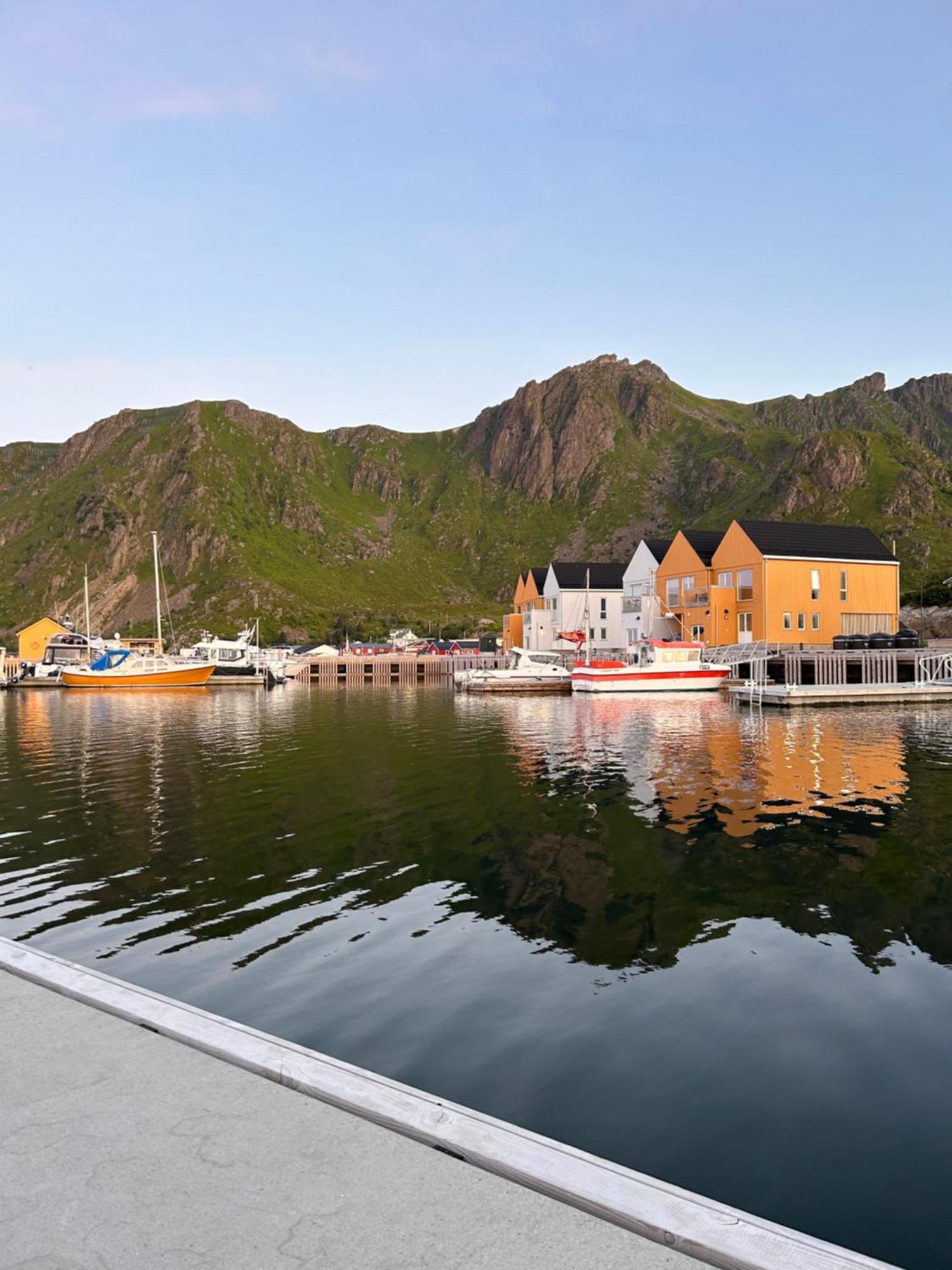#Lofoten Leilighet Ved Sjoen Ballstad Exterior foto
